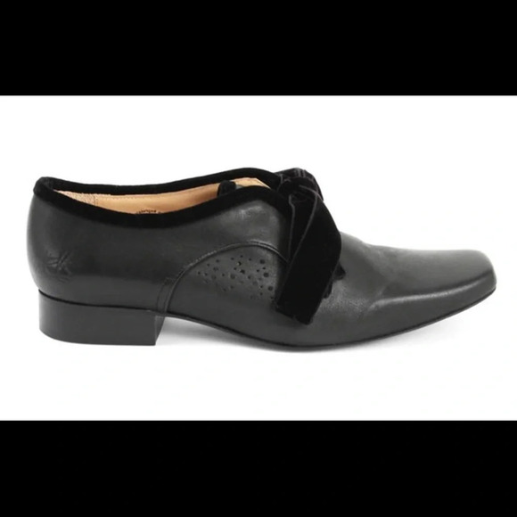 JOHN FLUEVOG Sz 6 Era Leather Velvet Ribbon  Shoes - Picture 16 of 16